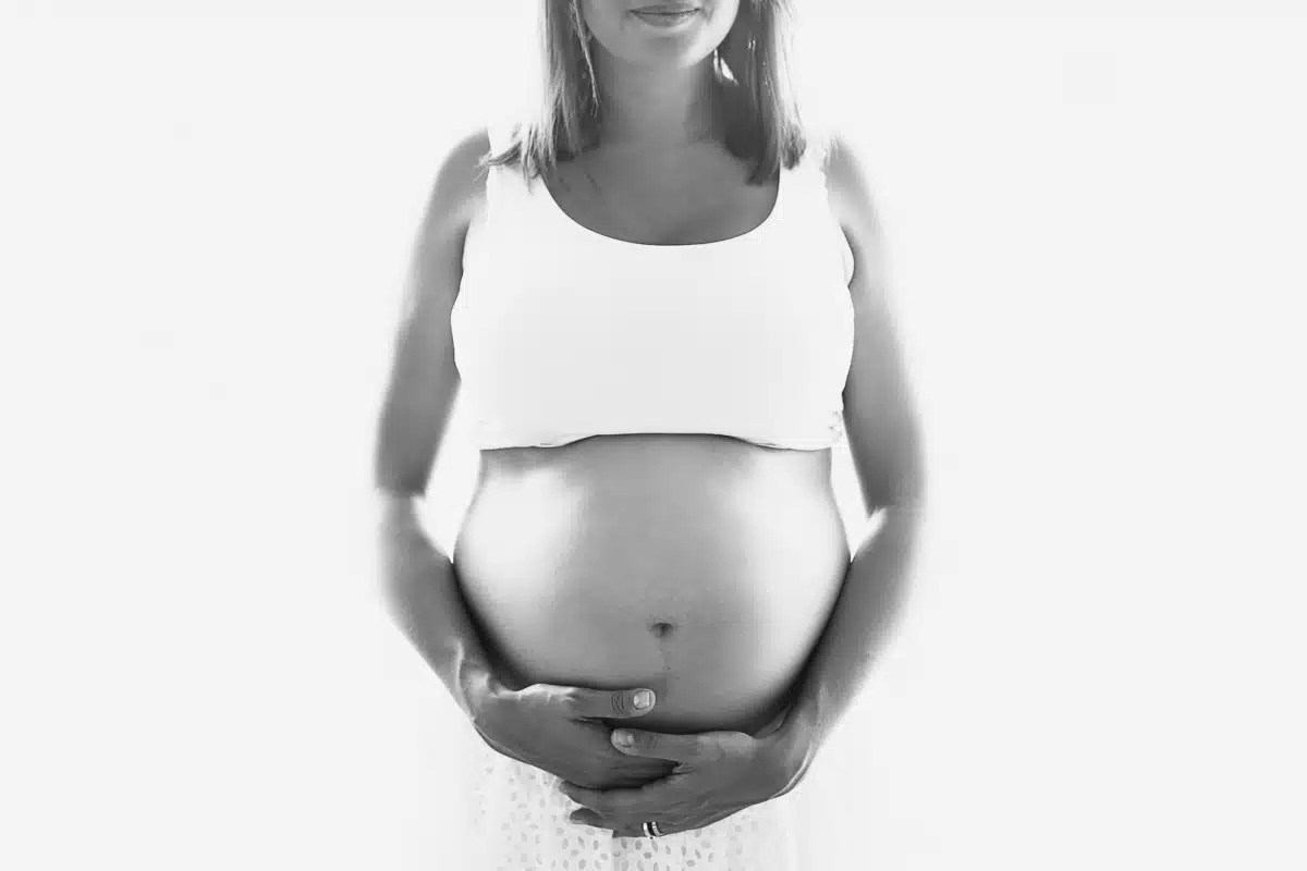 séance maternité, seance-grossesse-maternite-rennes-amandine-ropars-photographe